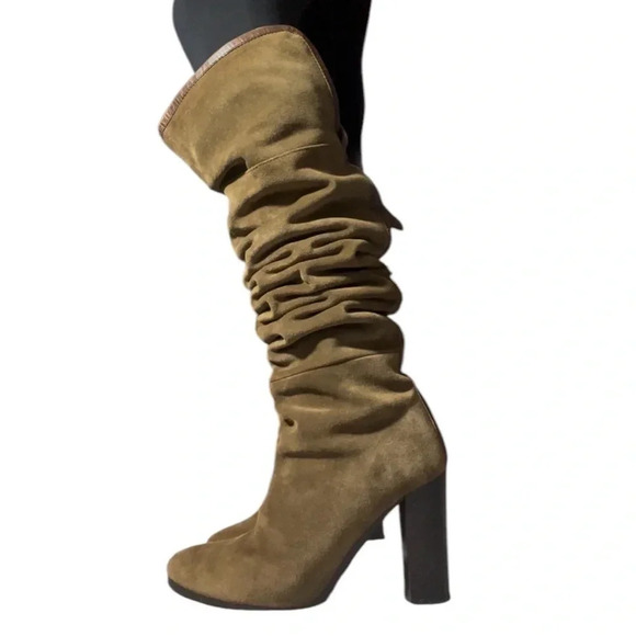 Heeled Boots - Picture 11 of 12